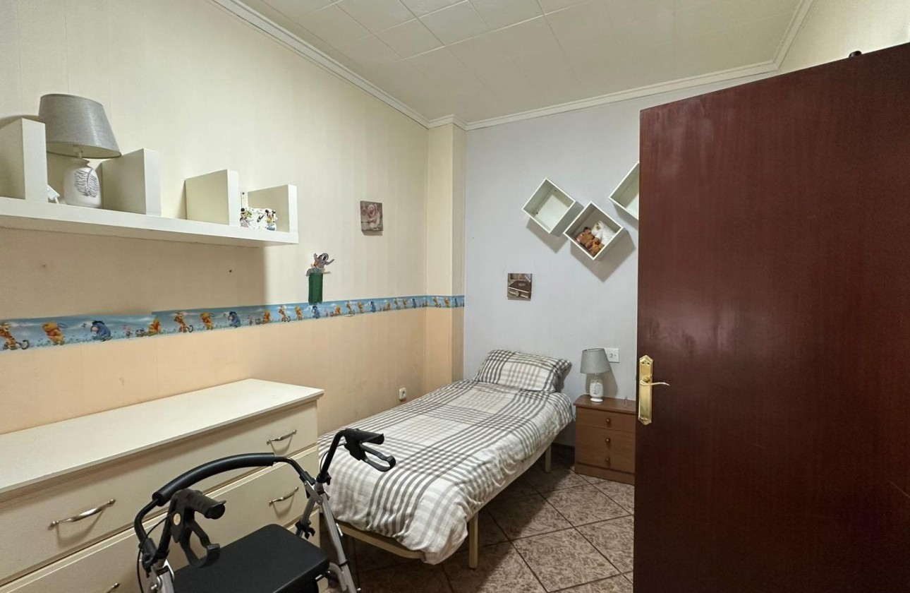 Reventa - Apartamento / piso - Torrevieja - Estacion de autobuses