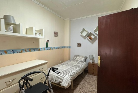Reventa - Apartamento / piso - Torrevieja - Estacion de autobuses