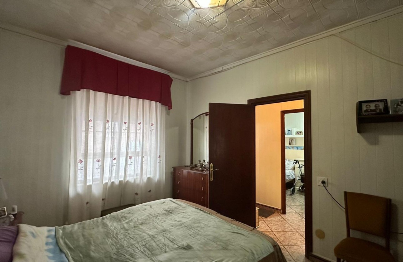 Reventa - Apartamento / piso - Torrevieja - Estacion de autobuses