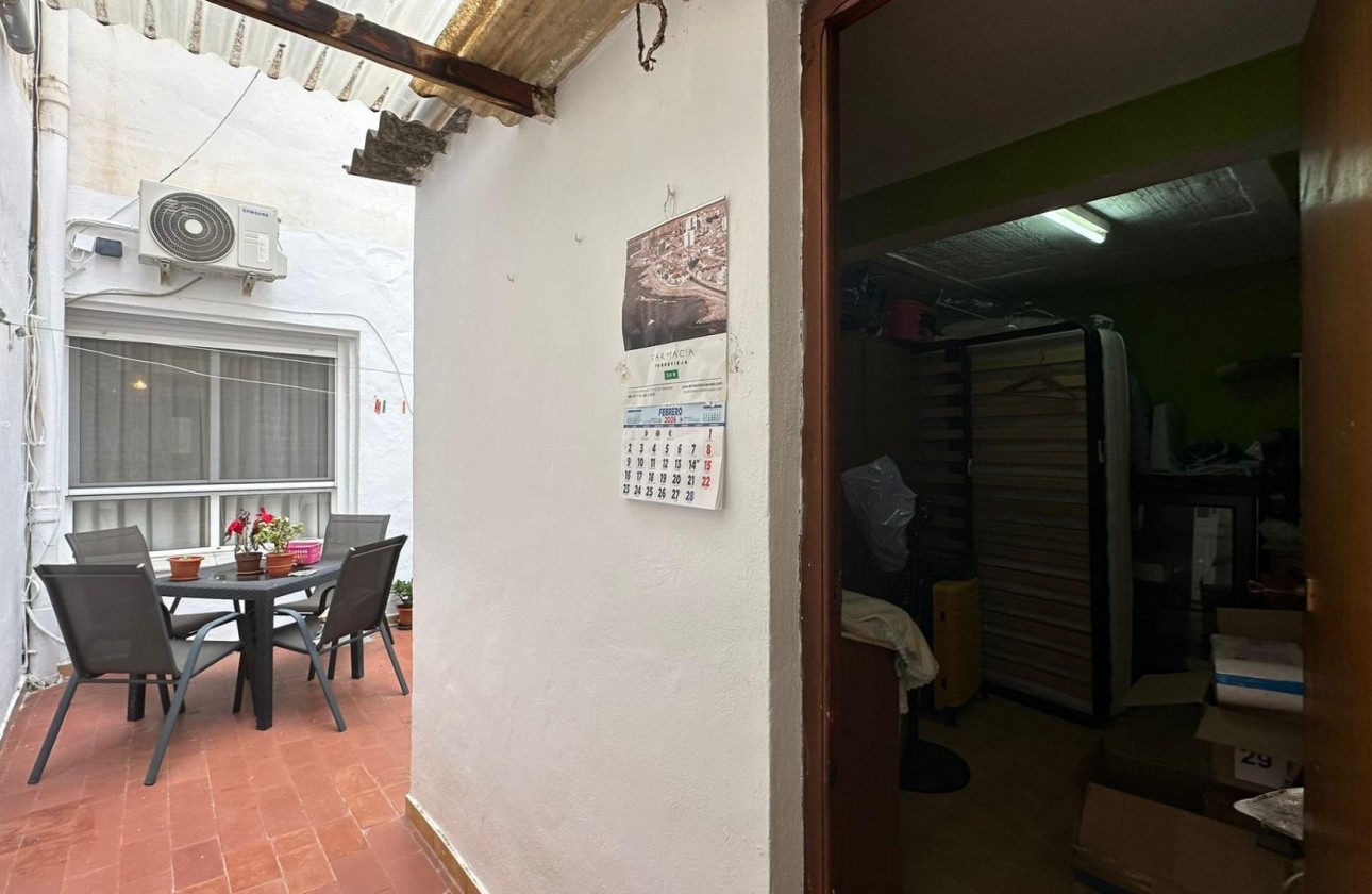 Reventa - Apartamento / piso - Torrevieja - Estacion de autobuses