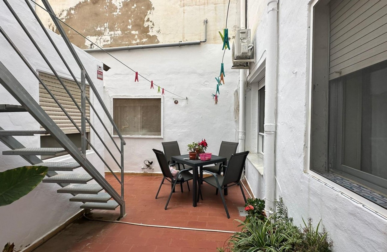 Reventa - Apartamento / piso - Torrevieja - Estacion de autobuses