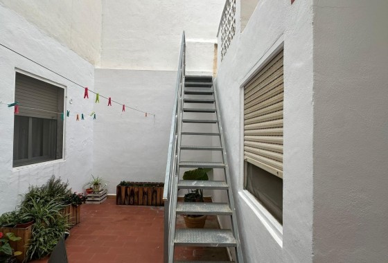 Reventa - Apartamento / piso - Torrevieja - Estacion de autobuses