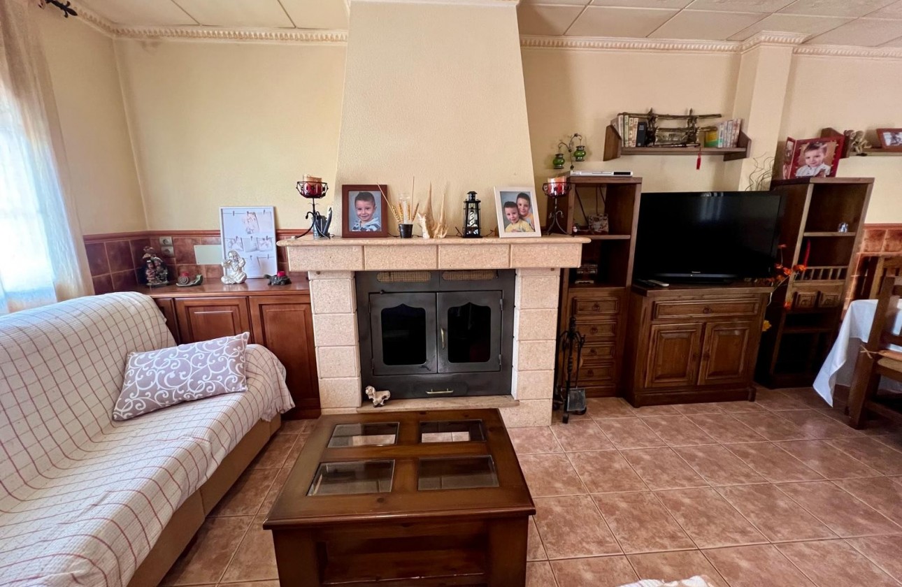 Resale - Villa - Pinoso - Inland