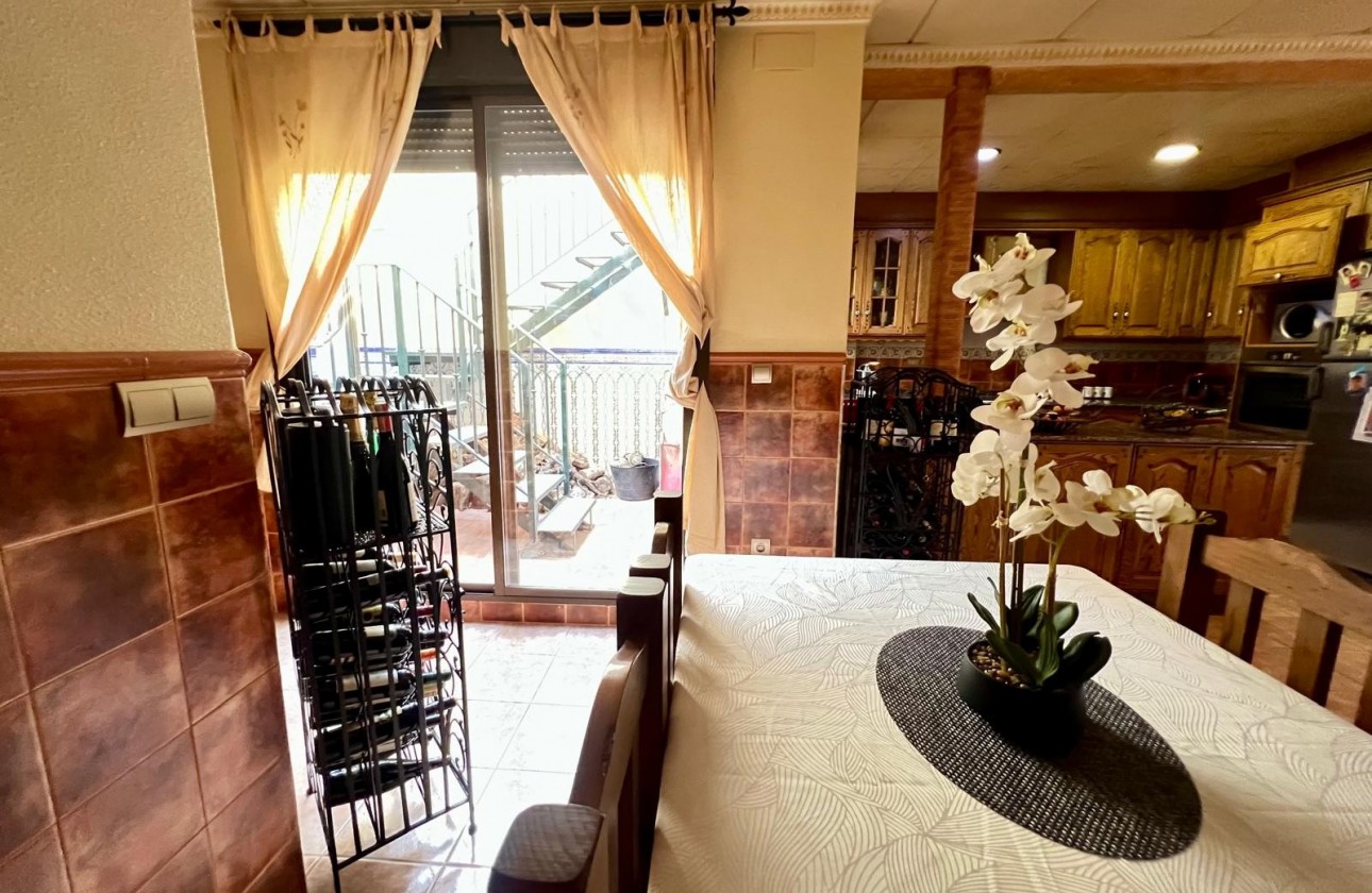 Resale - Villa - Pinoso - Inland
