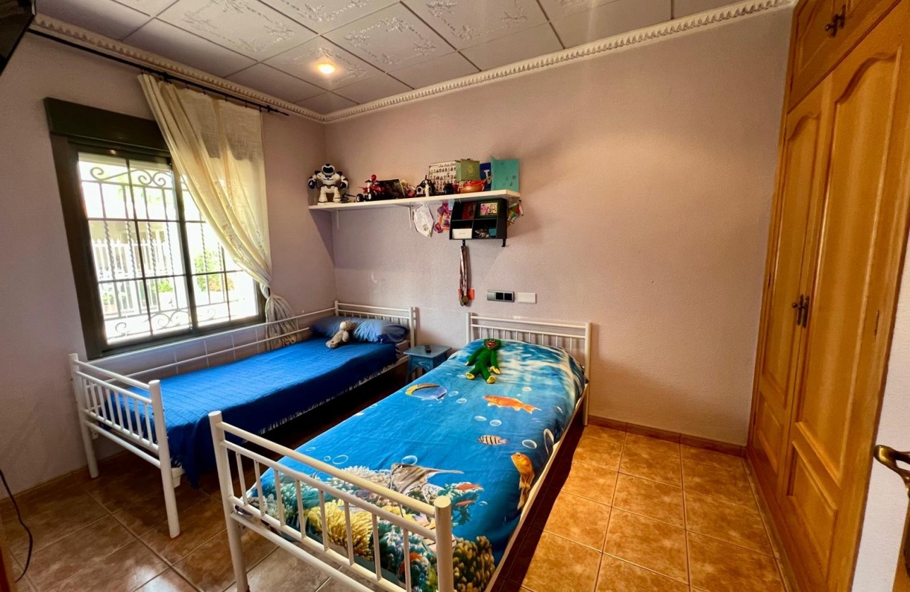 Resale - Villa - Pinoso - Inland