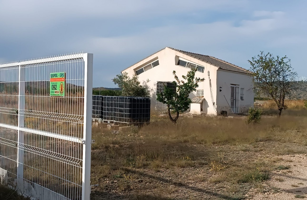 Revente - Property - Yecla - Inland