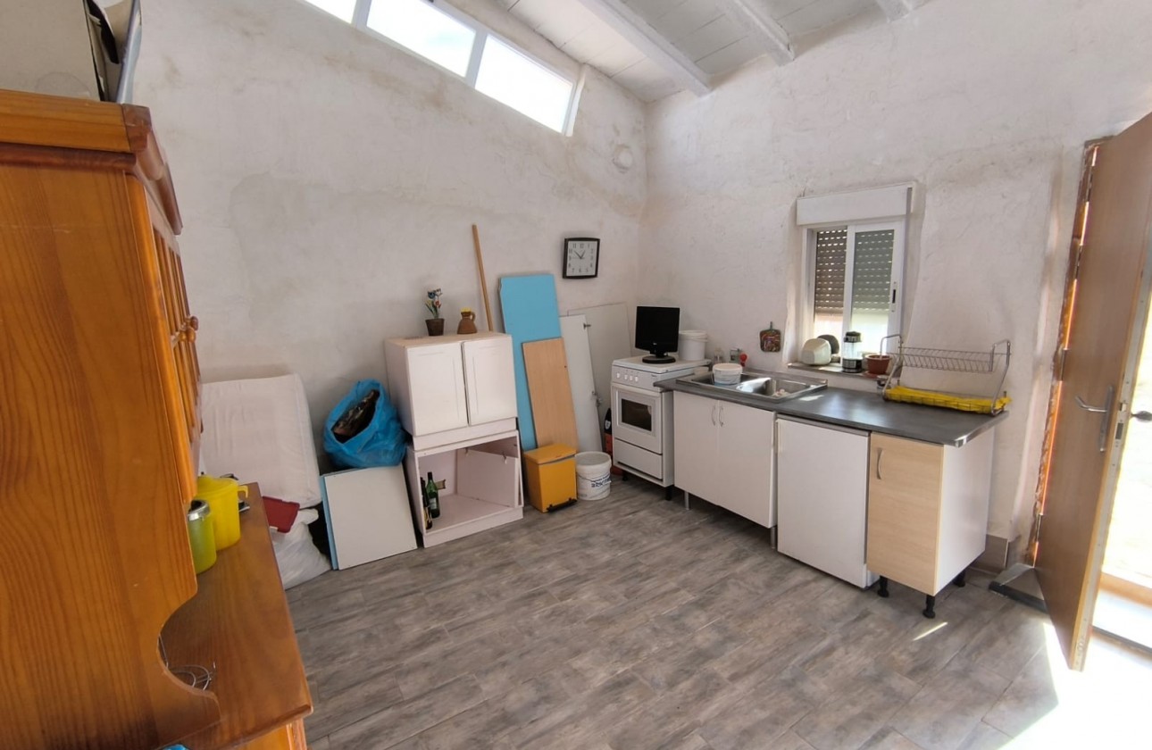 Revente - Property - Yecla - Inland