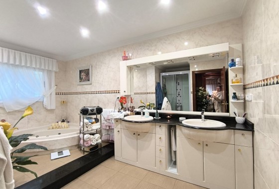 Resale - Villa - Sax - Inland