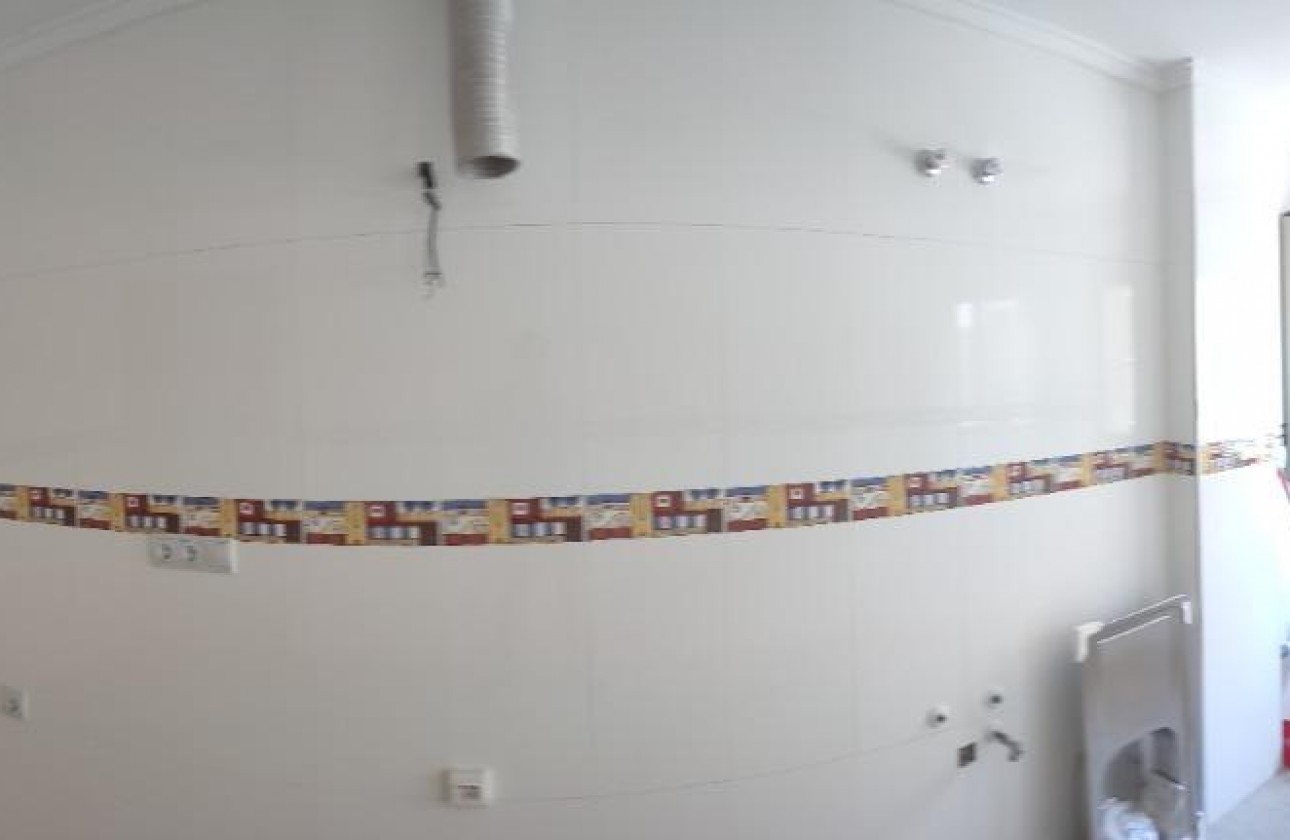 Reventa - Apartamento / piso - Torrevieja - Estacion de autobuses