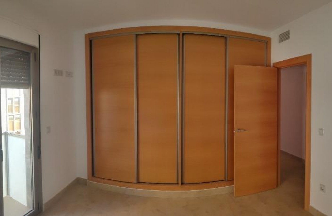 Reventa - Apartamento / piso - Torrevieja - Estacion de autobuses