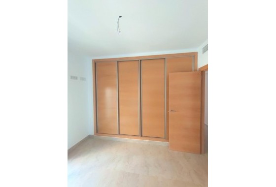 Reventa - Apartamento / piso - Torrevieja - Estacion de autobuses