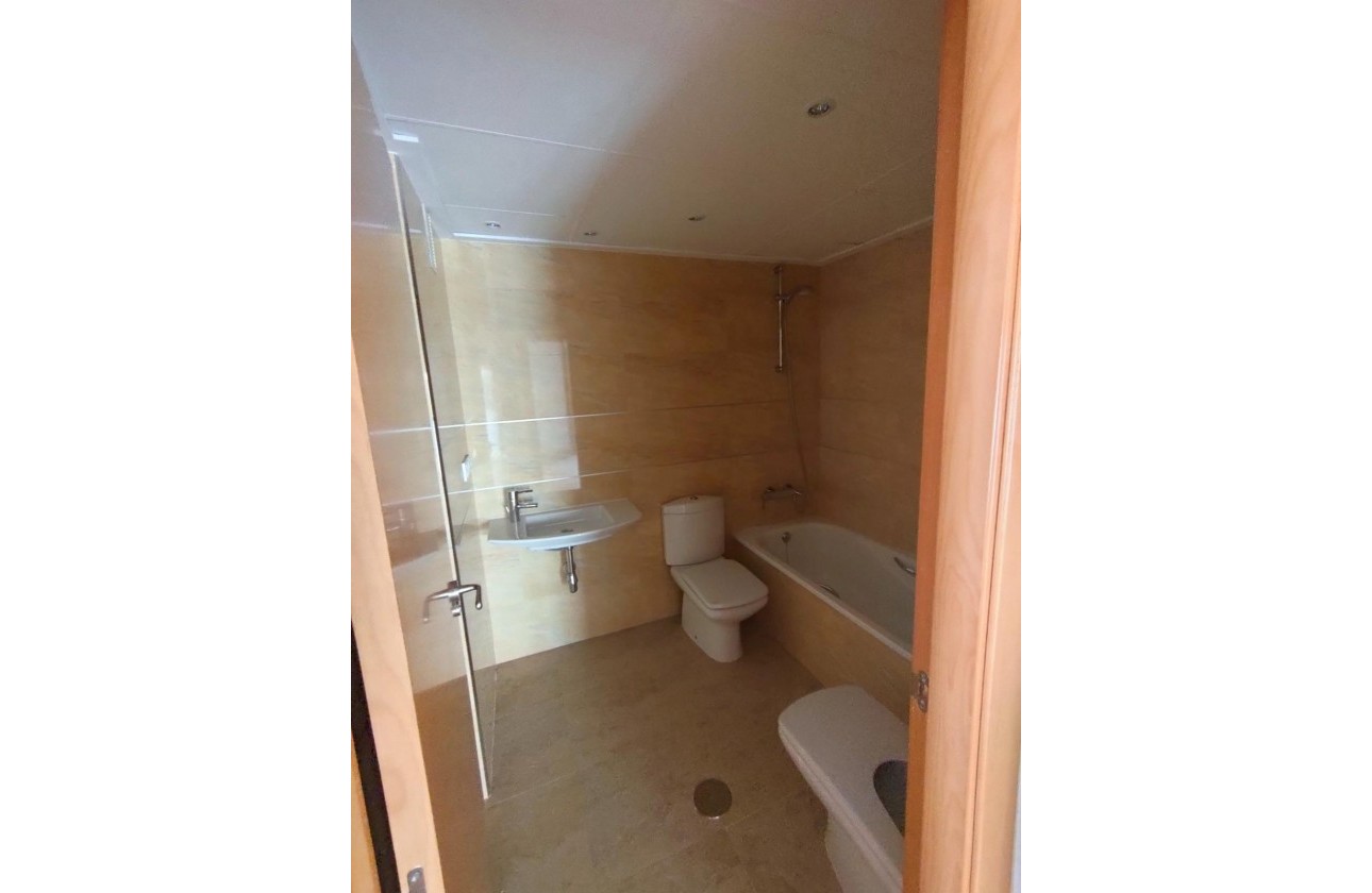 Reventa - Apartamento / piso - Torrevieja - Estacion de autobuses