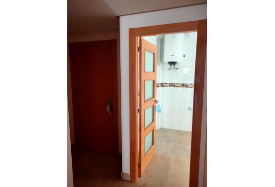 Reventa - Apartamento / piso - Torrevieja - Estacion de autobuses