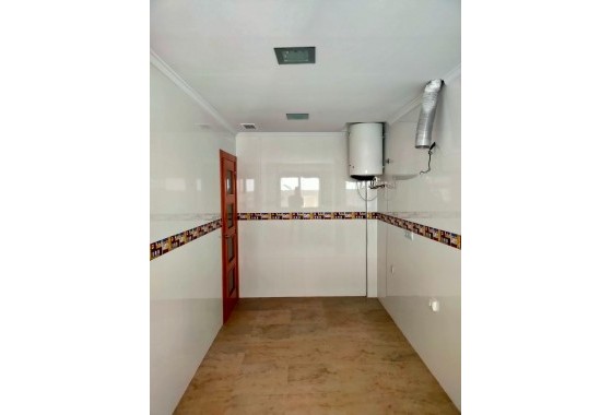 Reventa - Apartamento / piso - Torrevieja - Estacion de autobuses