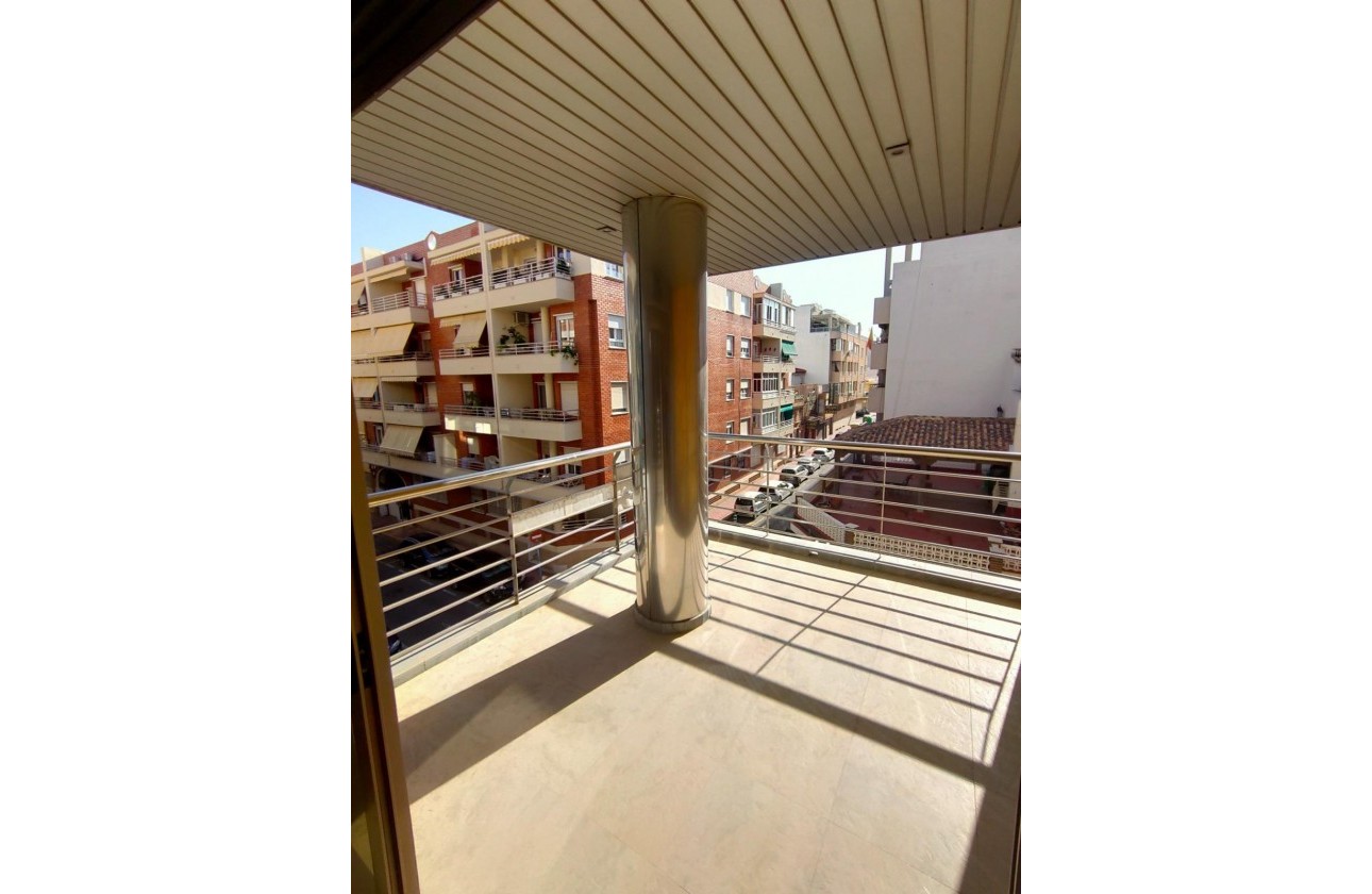 Reventa - Apartamento / piso - Torrevieja - Estacion de autobuses