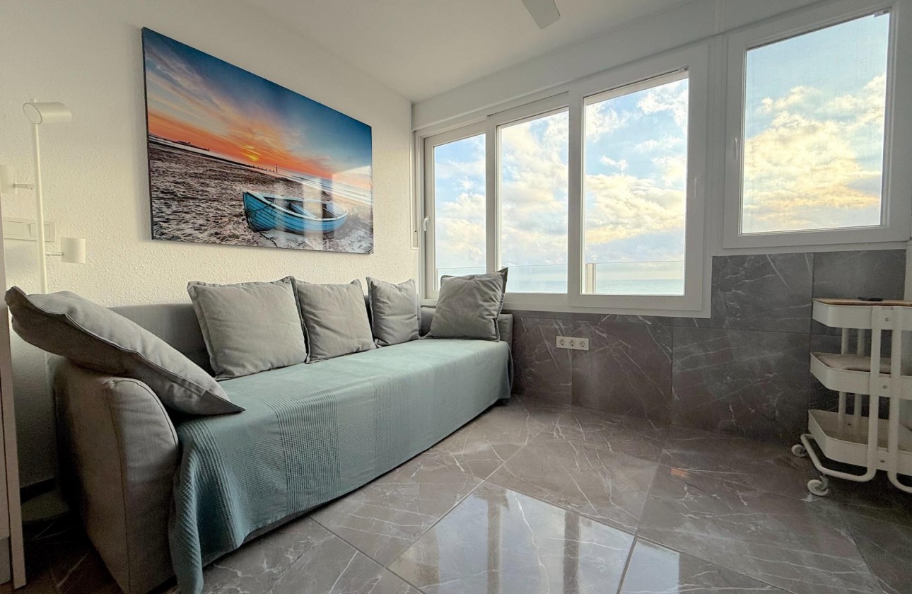 Resale - Apartment / flat - Torrevieja - Cabo cervera