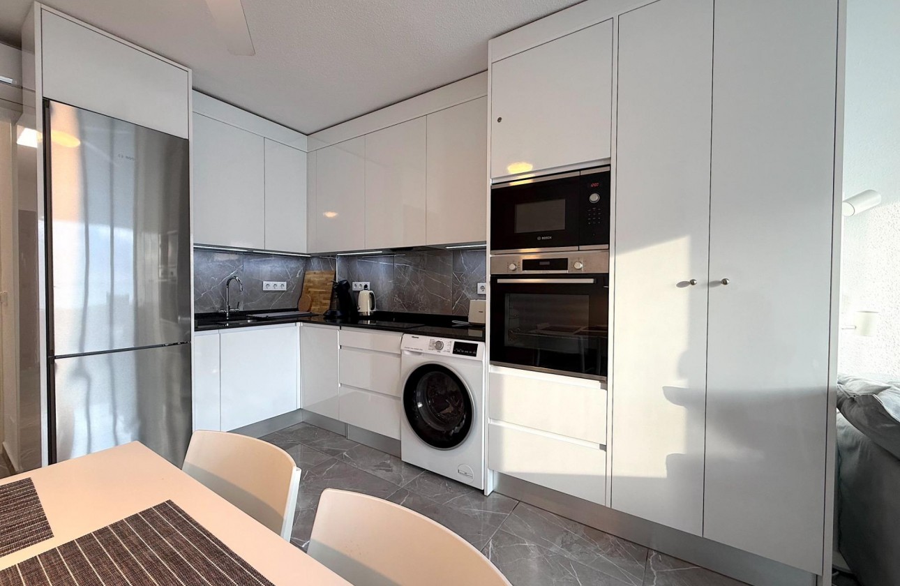Resale - Apartment / flat - Torrevieja - Cabo cervera