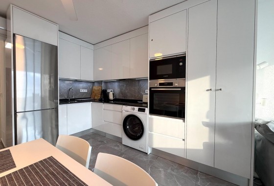 Resale - Apartment / flat - Torrevieja - Cabo cervera