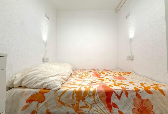 Resale - Apartment / flat - Torrevieja - Cabo cervera