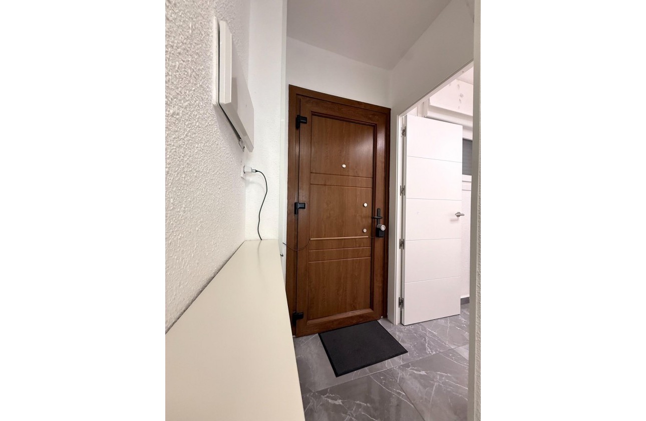Resale - Apartment / flat - Torrevieja - Cabo cervera