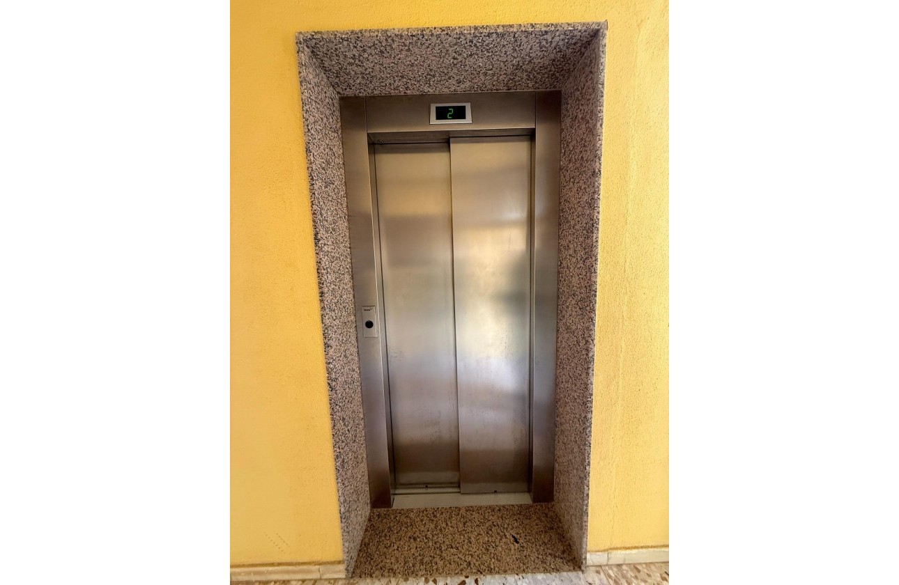 Resale - Apartment / flat - Torrevieja - Cabo cervera