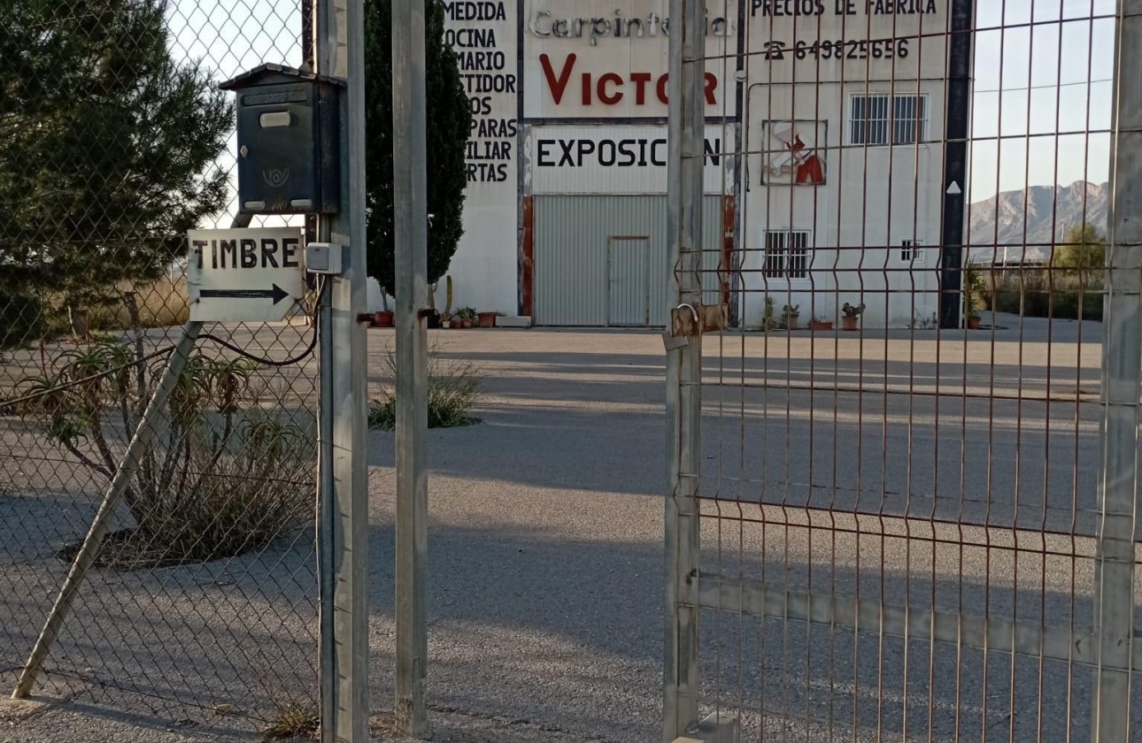 Resale - Commercial - Orihuela - Arneva