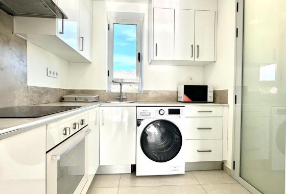 Resale - Apartment / flat - Finestrat