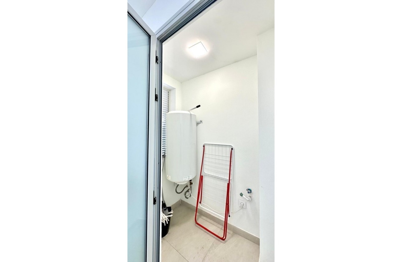 Resale - Apartment / flat - Finestrat