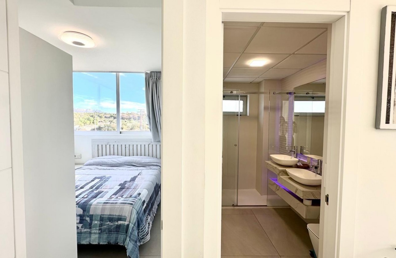 Resale - Apartment / flat - Finestrat