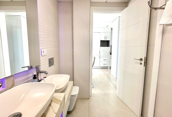 Resale - Apartment / flat - Finestrat