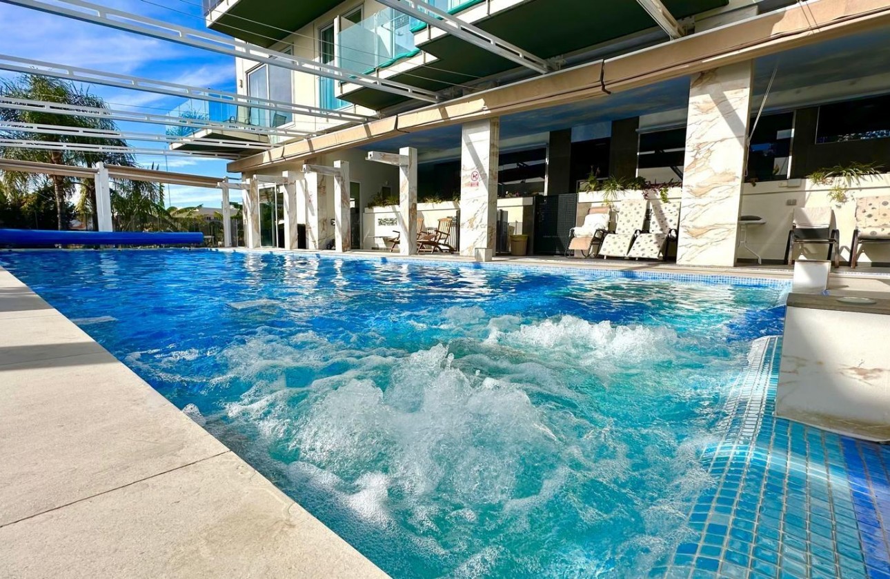 Resale - Apartment / flat - Finestrat