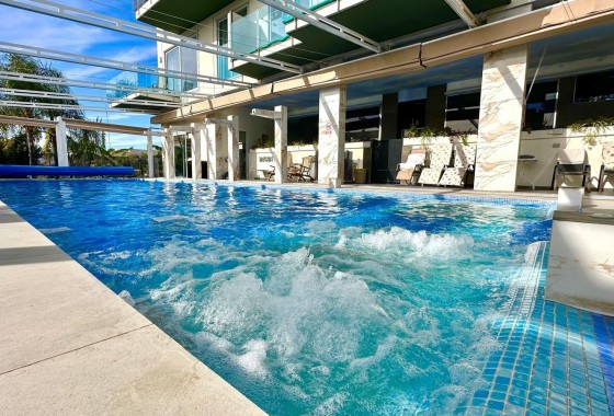 Resale - Apartment / flat - Finestrat
