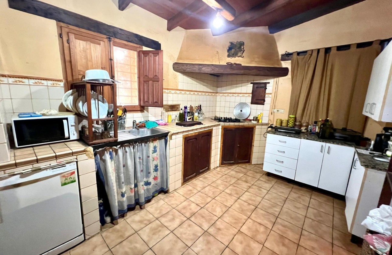 Revente - Property - Pinoso - Inland