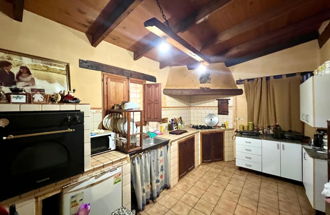 Revente - Property - Pinoso - Inland