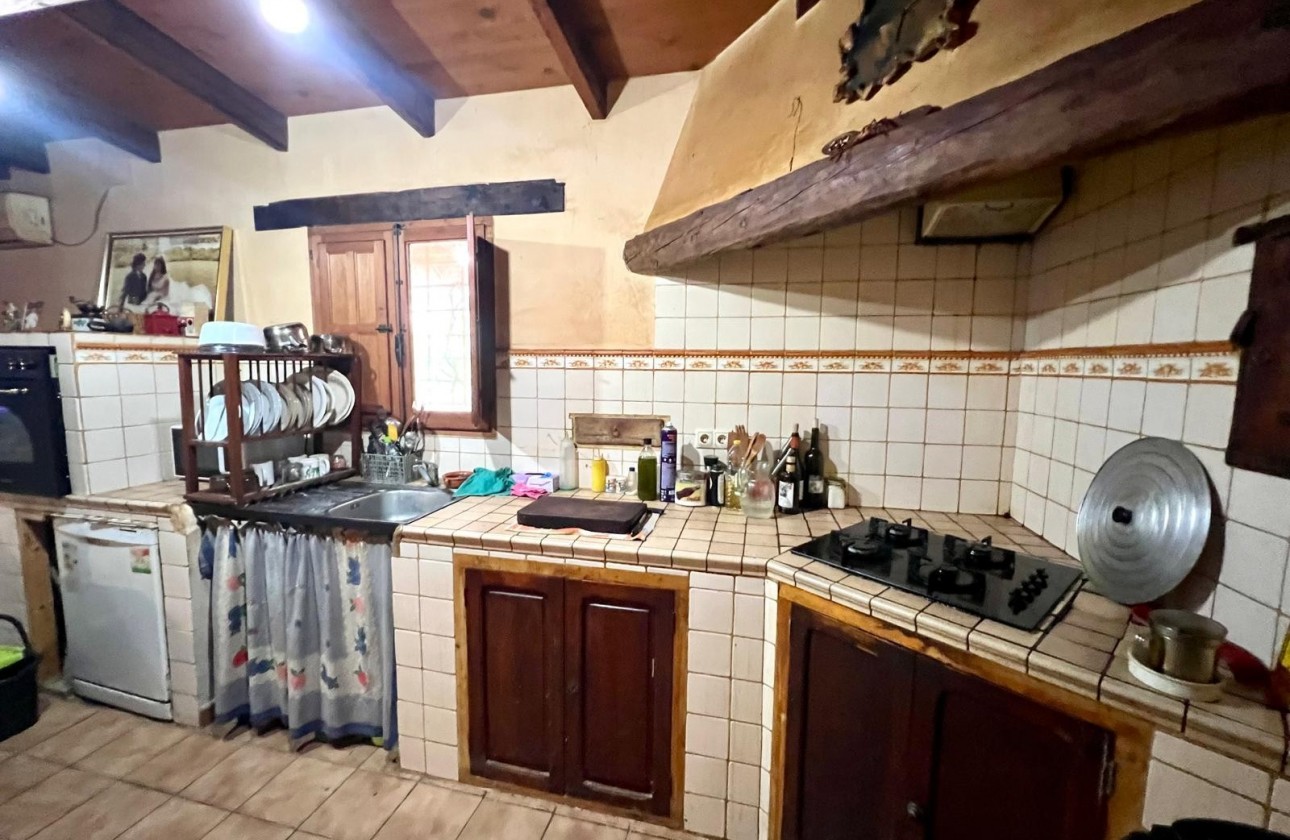 Revente - Property - Pinoso - Inland