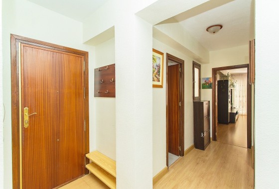 Resale - Apartment / flat - Torrevieja - Centro-Muelle Pesquero