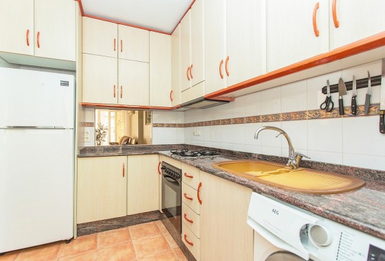 Resale - Apartment / flat - Torrevieja - Centro-Muelle Pesquero