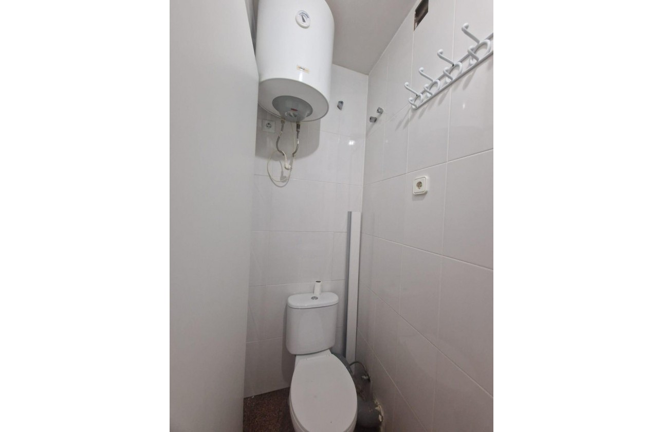 Reventa - Apartamento / piso - Torrevieja - Centro