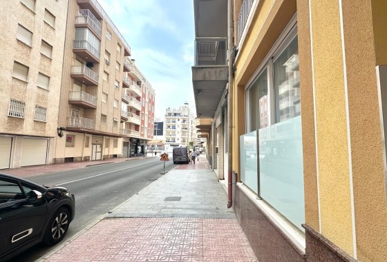 Resale - Apartment / flat - Torrevieja - Playa del Cura
