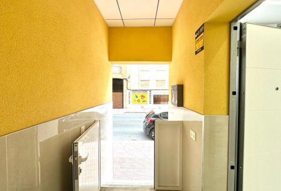 Resale - Apartment / flat - Torrevieja - Playa del Cura