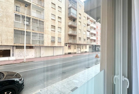 Resale - Apartment / flat - Torrevieja - Playa del Cura