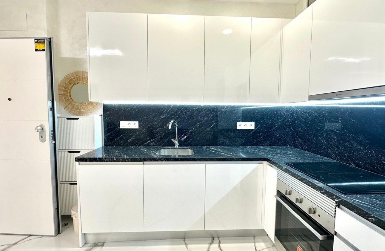 Reventa - Apartamento / piso - Torrevieja - Playa del Cura