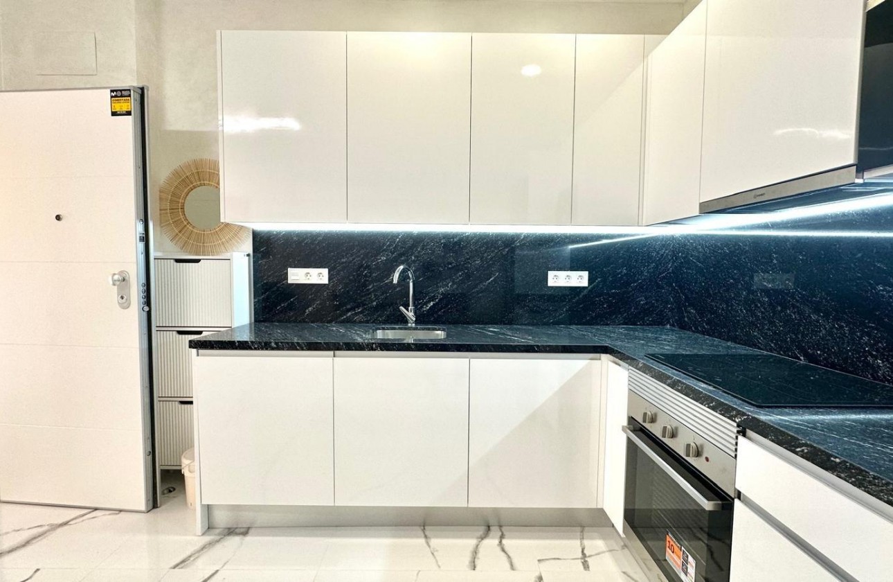Reventa - Apartamento / piso - Torrevieja - Playa del Cura