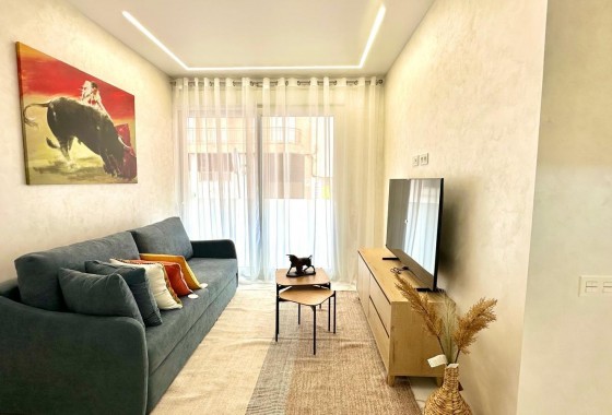 Resale - Apartment / flat - Torrevieja - Playa del Cura