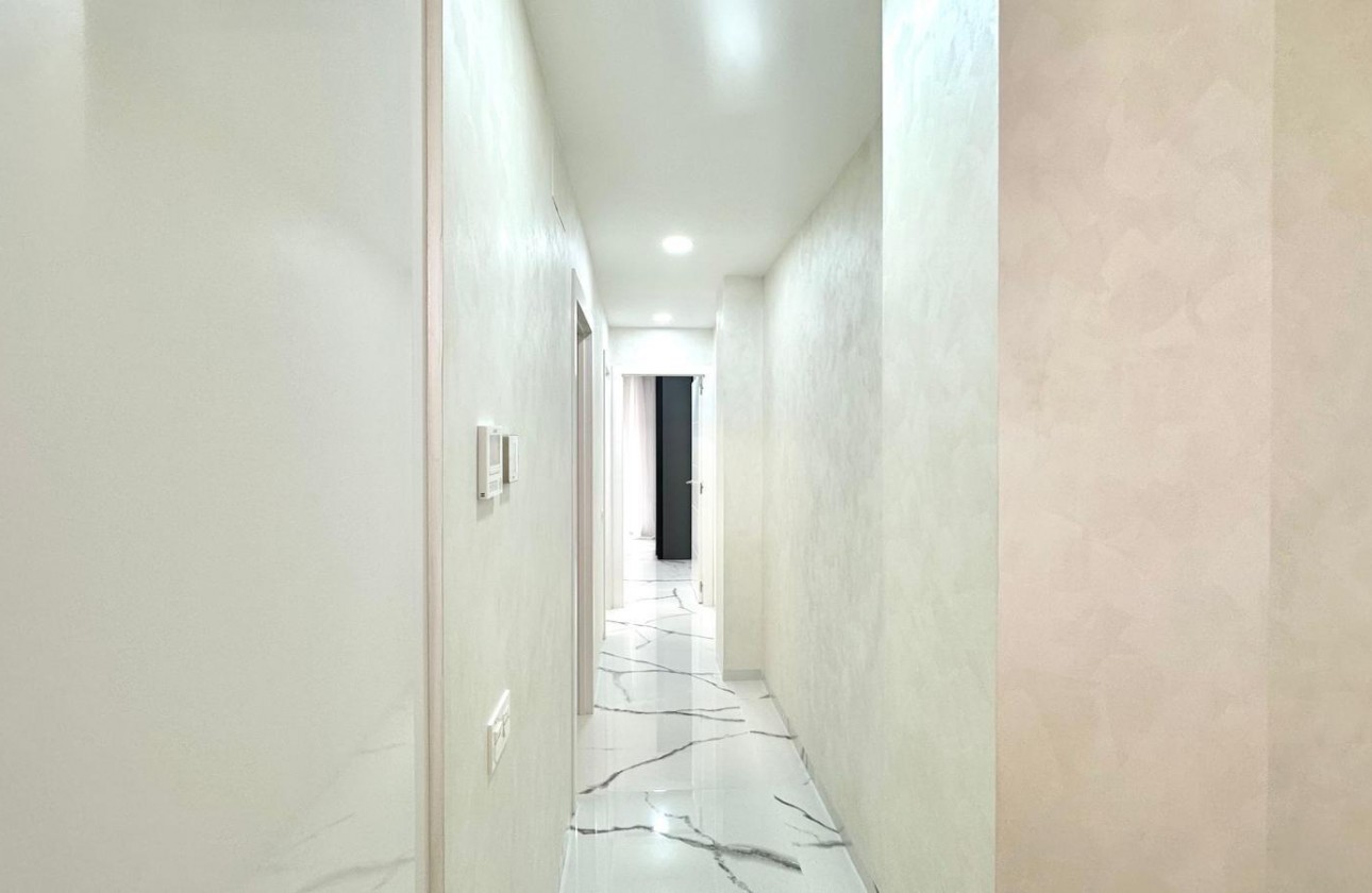 Reventa - Apartamento / piso - Torrevieja - Playa del Cura