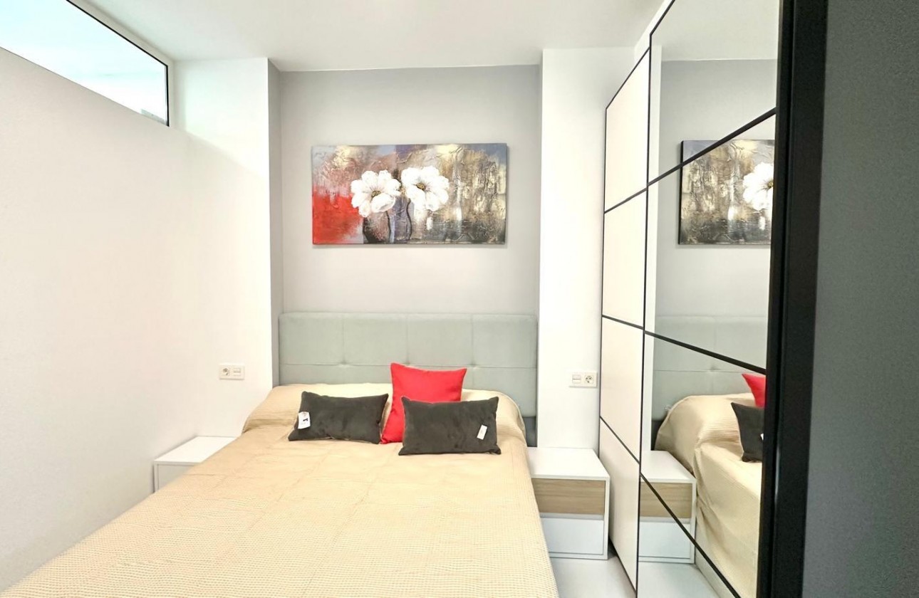 Reventa - Apartamento / piso - Torrevieja - Playa del Cura