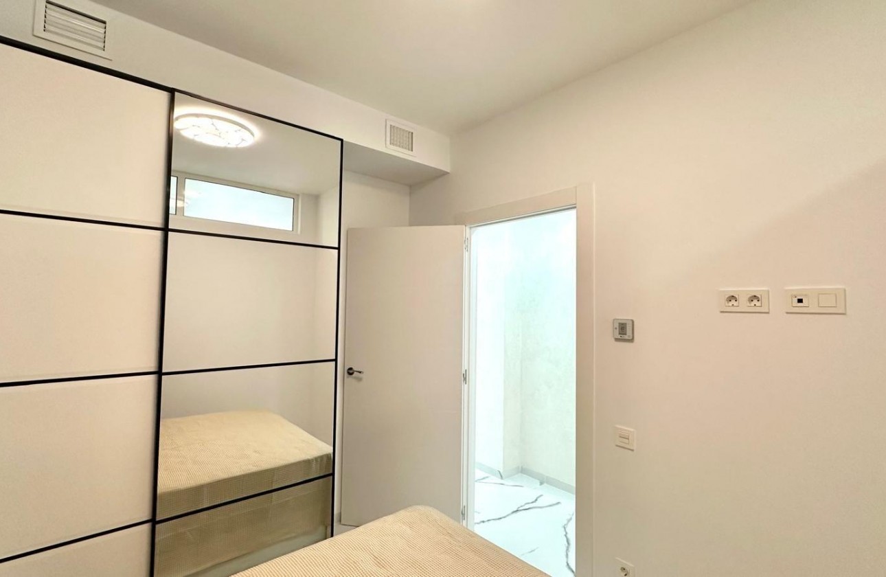 Reventa - Apartamento / piso - Torrevieja - Playa del Cura