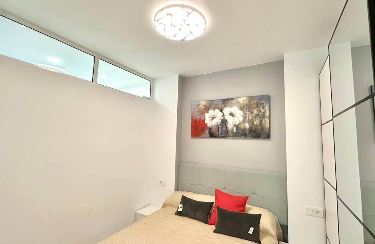 Reventa - Apartamento / piso - Torrevieja - Playa del Cura