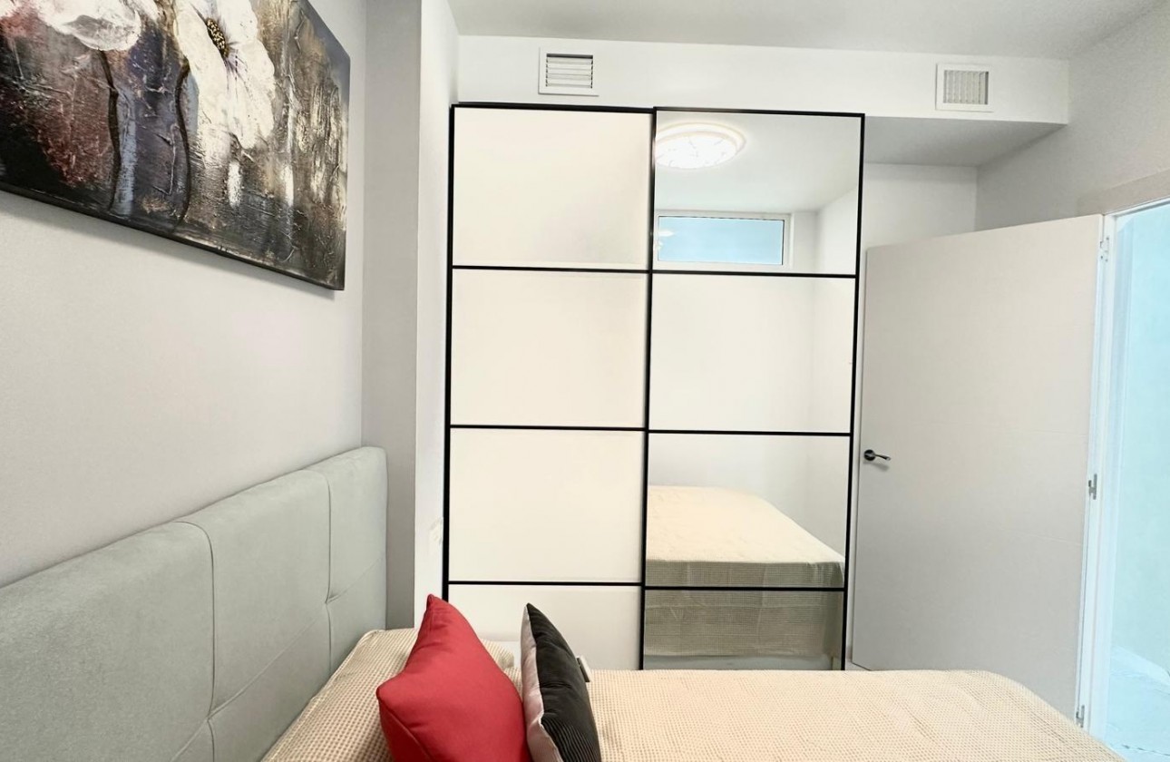 Reventa - Apartamento / piso - Torrevieja - Playa del Cura