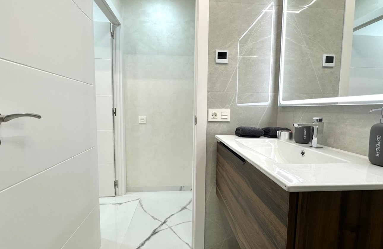 Reventa - Apartamento / piso - Torrevieja - Playa del Cura